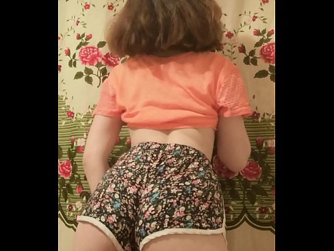 ❤️ Szexi fiatal csaj vetkőzteti le a rövidnadrágját a kamera előtt. ️❌ Baszás videó at hu.dreamypassionjourney.ru ❌❤